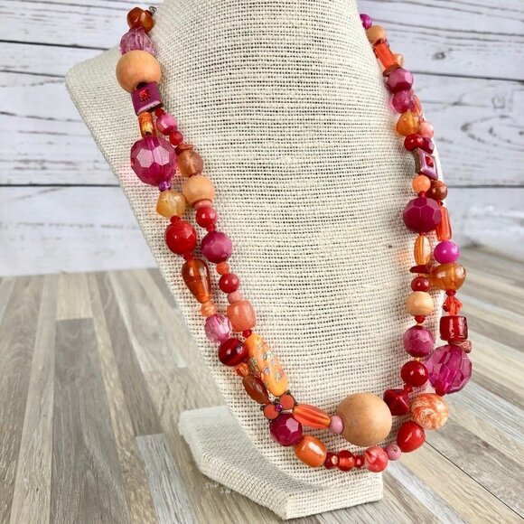 Multicolor Red Orange Beaded Necklace - Picture 2 of 6